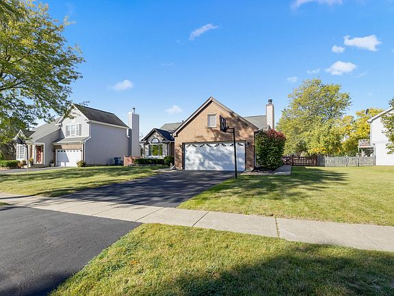 2nd image of 2017 Pennsbury Ln