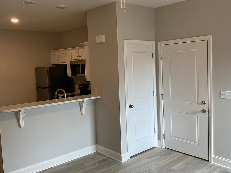 3885 Old Nashville Rd #111 — Photo 5