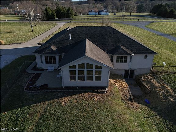 5th image of 9280 Rochester Rd