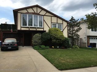 65 Rathbun Ave, Staten Island, NY 10312