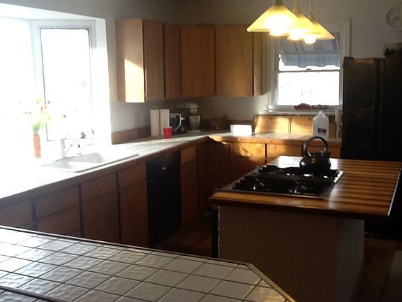 Lovely, open kitchen