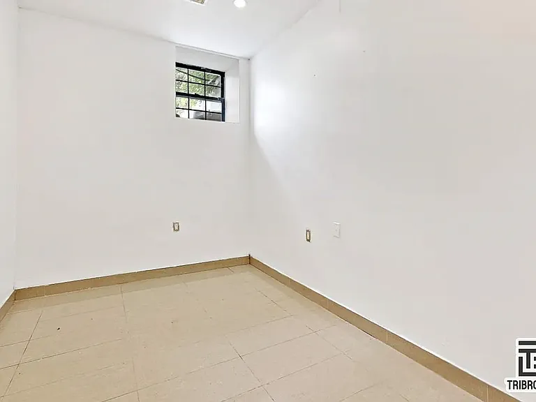 771 Lexington Ave #1L — Photo 6
