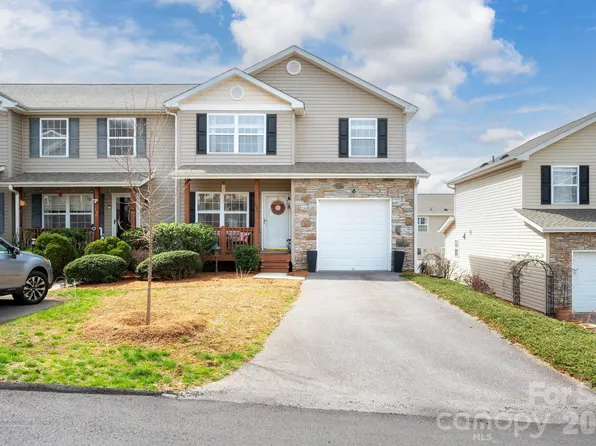 107 Loch Haven Rd, Swannanoa, NC 28778