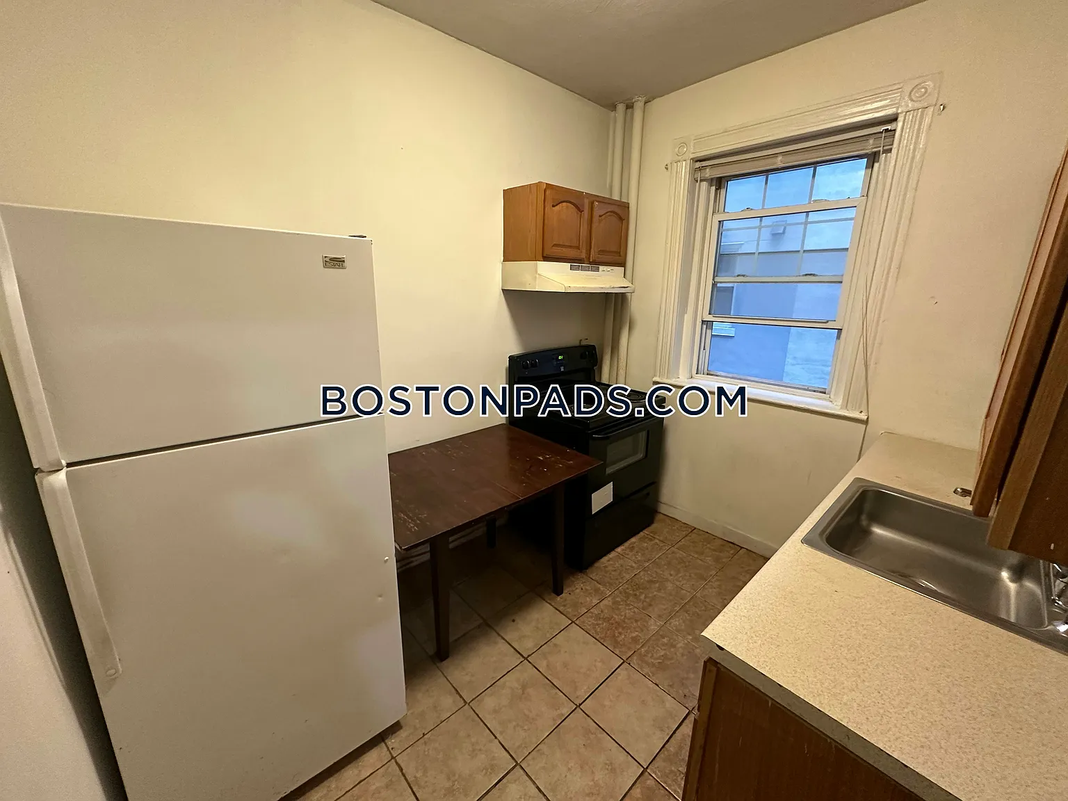 78 Glenville Ave — Photo 2