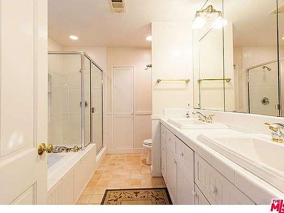 5th image of 11744 Canton Pl