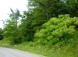 Sam Brewer Rd, Newland, NC 28657