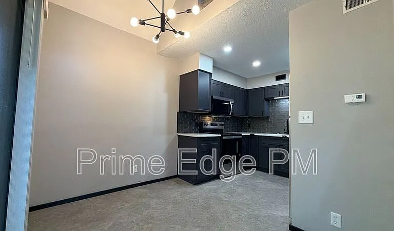 1821 Ridgehaven Ct #6 — Photo 5