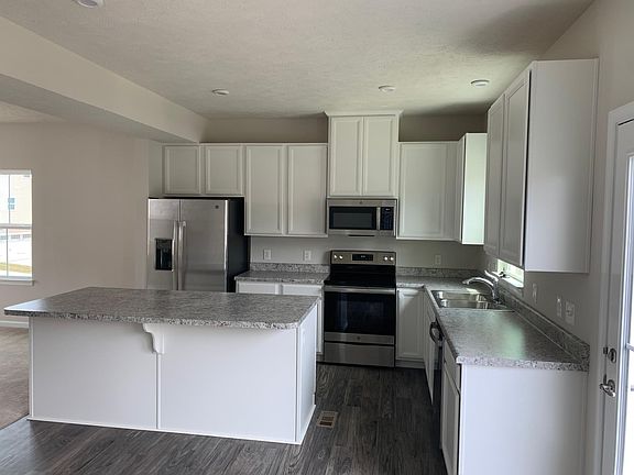 3rd image of 1269 Caymus Ct