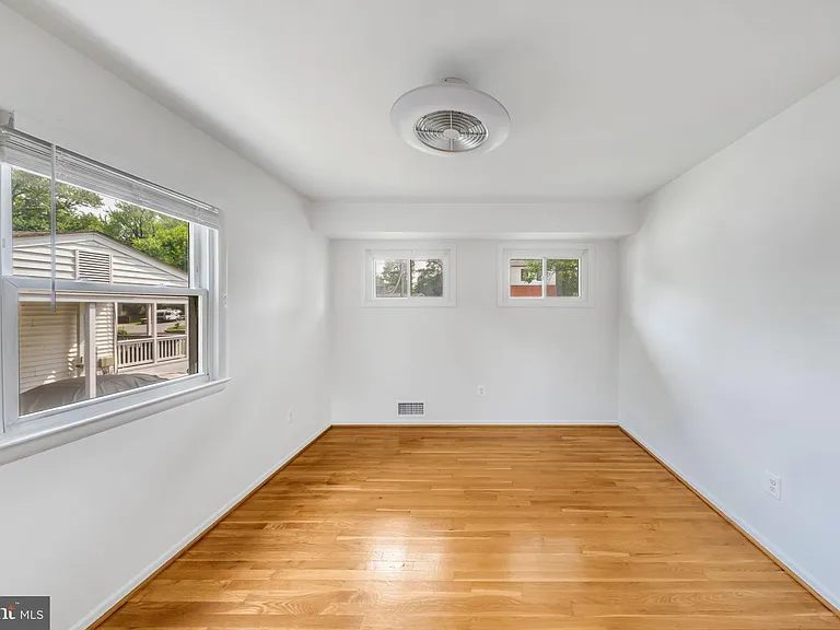 7411 Tillman Dr — Photo 18