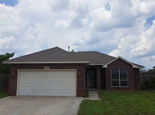 3016 Cheyenne Dr, Woodward, OK 73801