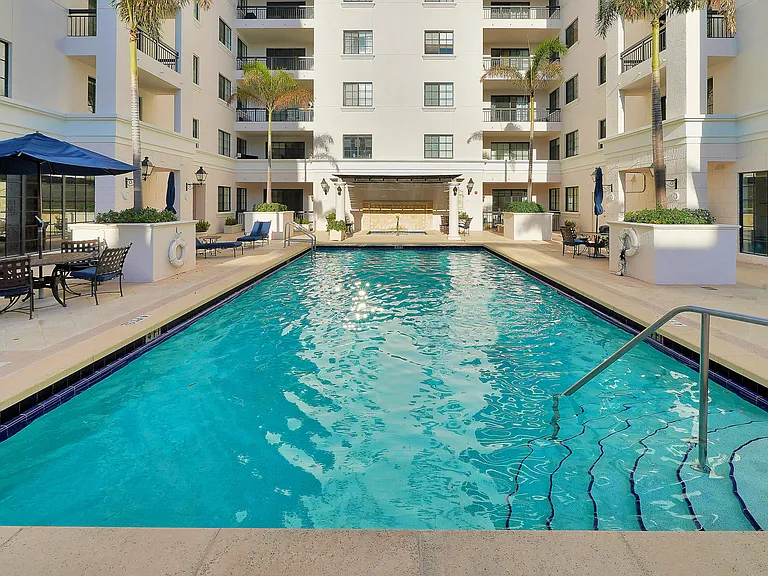 233 S Federal Hwy #425 — Photo 39