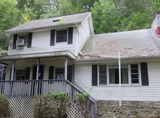 13 Lakeport Dr, Patterson, NY 12563