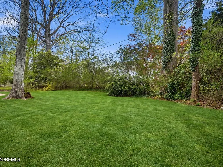 600 N Edgemere Dr — Photo 8