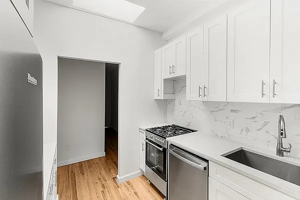 Rented by Freestone Property Group | media 11