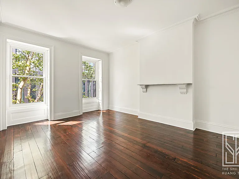 548 State St #PARLOR — Photo 22