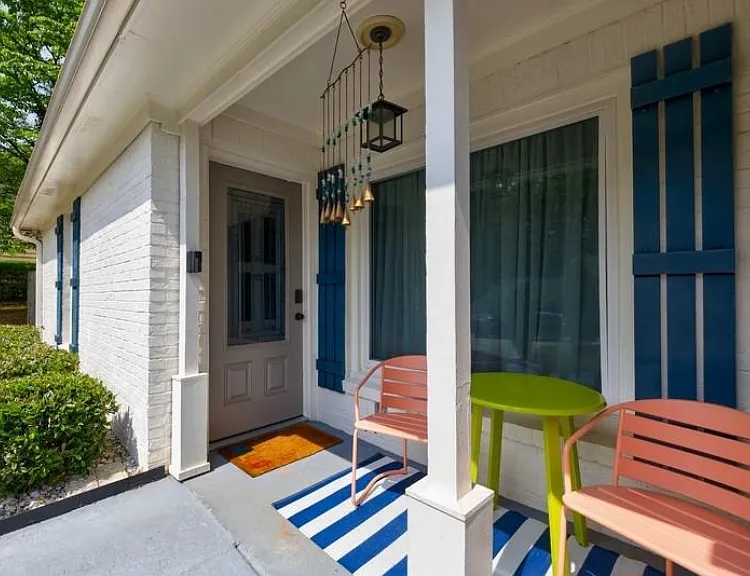 1915 Cooper Landing Dr SE — Photo 1