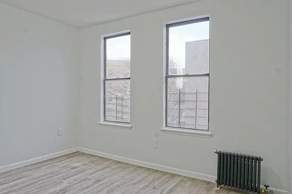 Rented by Compass | media 10