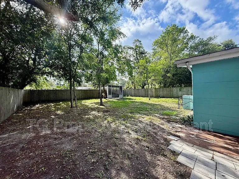 4721 E Castlewood Dr — Photo 16