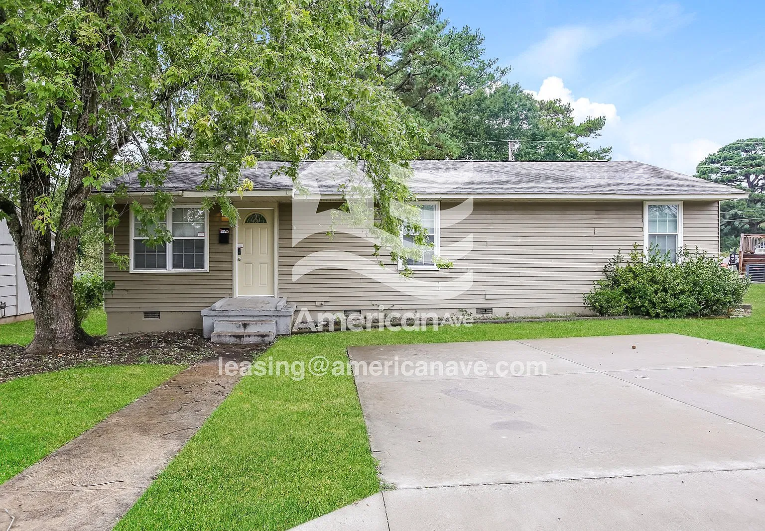 3 bed, 2.0 bath, 1265 sqft, $1,045 — Photo 1