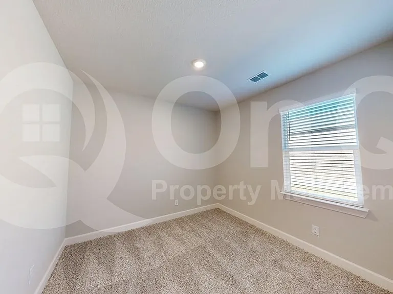 1913 McKee Ct — Photo 16