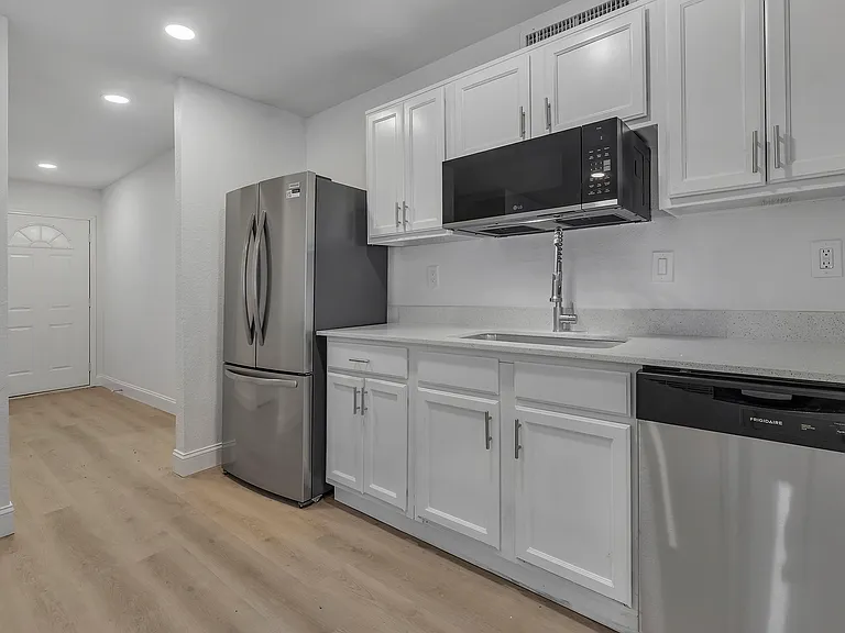 5440 Slay Dr — Photo 26