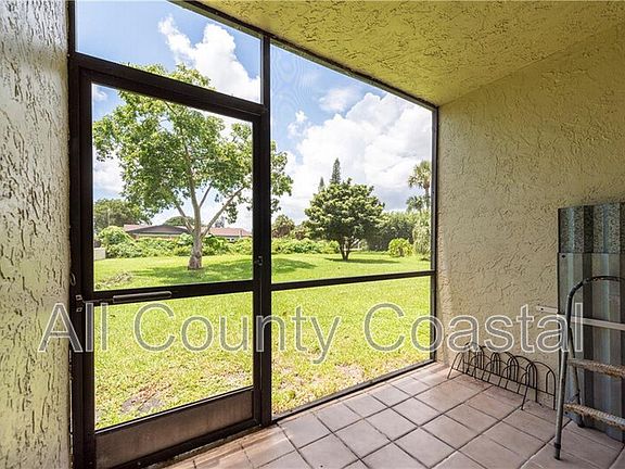 3rd image of 719 Gardens Dr APT 101