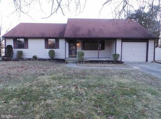 2 Heather Rd, Turnersville, NJ 08012