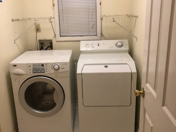 4708 Tolley Creek Dr, Winston Salem, NC 27106