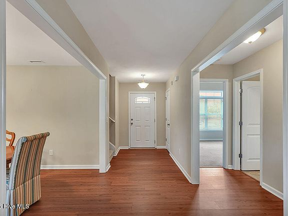 3rd image of 107 Hillshire Drive