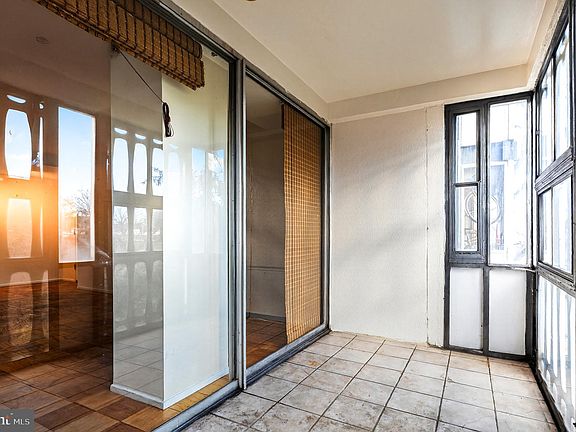 5th image of 1311 Delaware Ave SW