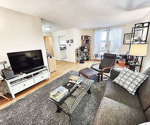 1st image of 3044 29th St APT 7
