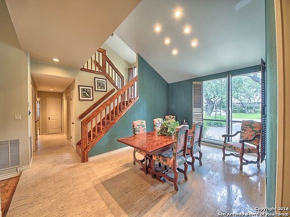 4th image of 12503 Elm Country Ln