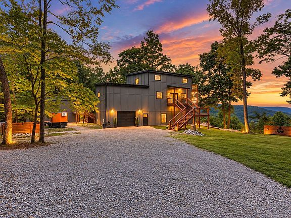 3rd image of 3107 Jackson Point Rd