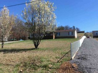 933 Cloyds Church Rd, Greenback, TN 37742