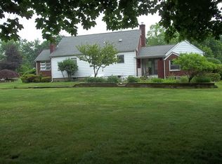 9 Sedgefield Dr, Morris Plains, NJ 07950