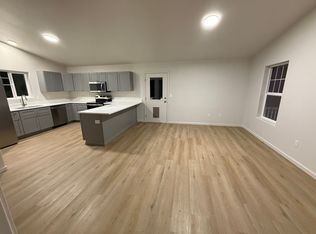 8430-8460 N Palmer Fishhook Rd, Palmer, AK 99645