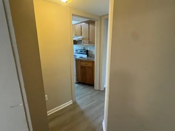 318 N Royal Ave APT 4, Front Royal, VA 22630