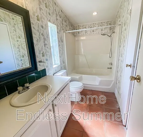 608 Bee Bee Dr — Photo 8