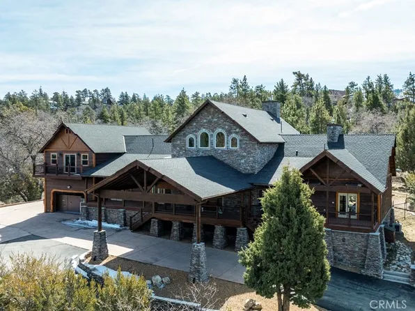 858 Fox Tower Way, Big Bear Lake, CA 92314