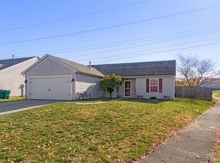 943 Lionshead Ln, Greenwood, IN 46143