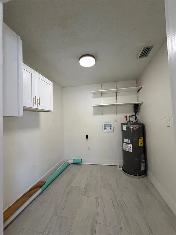 2 bed, 1.0 bath, 808 sqft, $1,550 — Photo 3