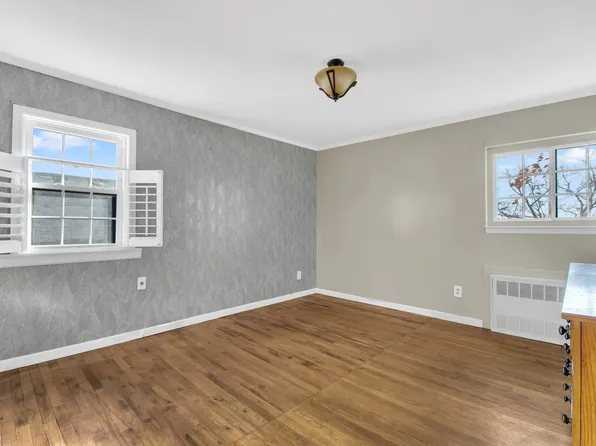 81-22 Haddon Street image 9 of 12