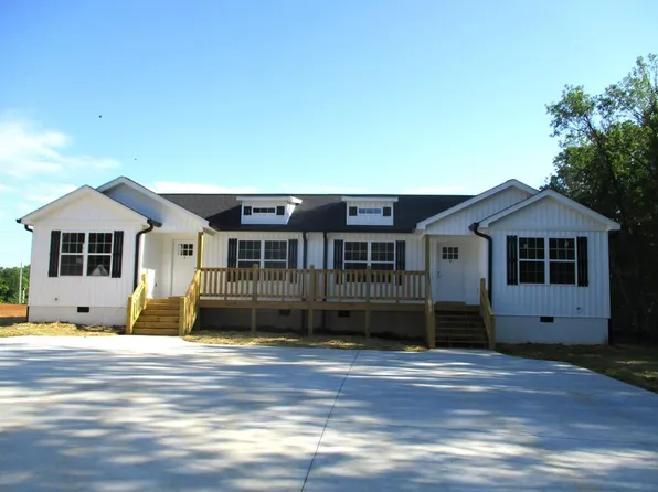 1003 Alabama Dr, Dalton, GA 30721