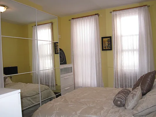 Rented by Standard Living Realty Inc | media 30