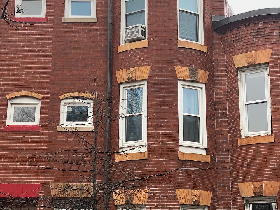 2nd image of 21 Warwick St