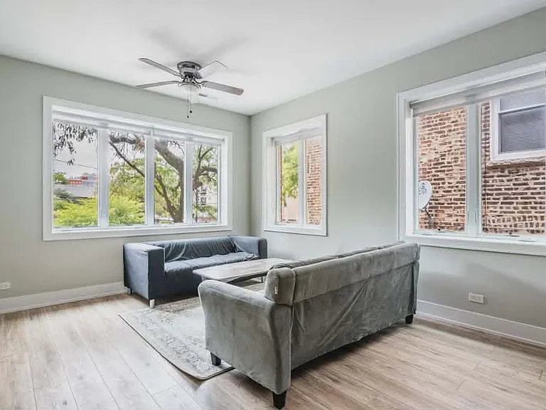 1119 S Loomis St #201 — Photo 3