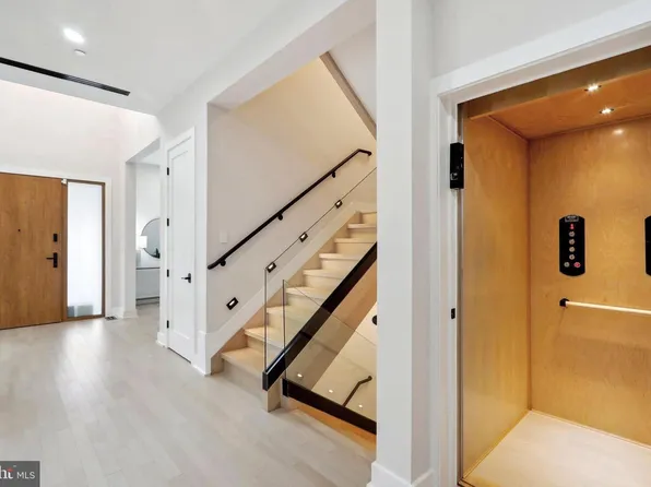 4920 Loughboro Rd NW, Washington, DC 20016