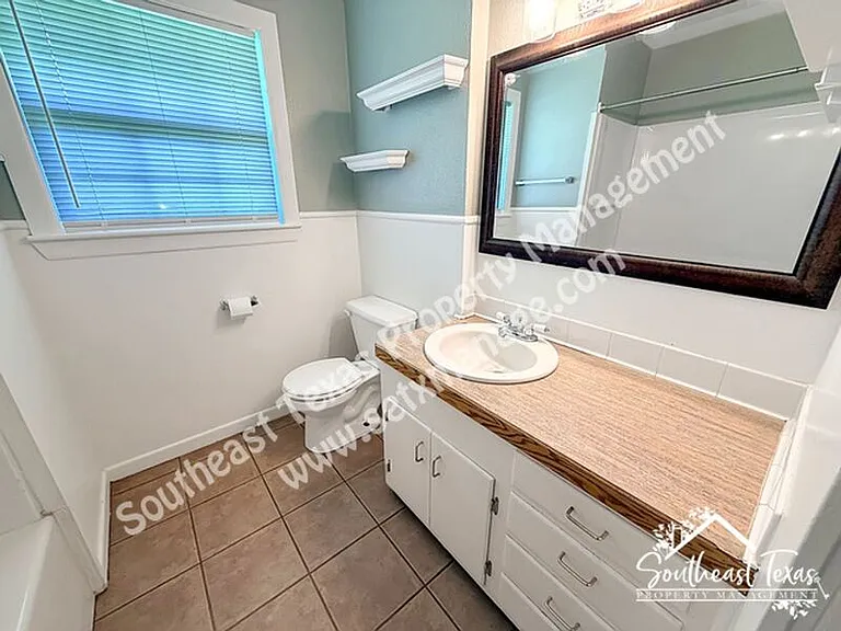 812 S 6th St — Photo 10