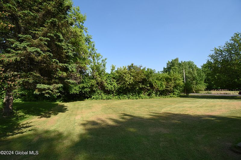 4th image of 123 Oak Ridge Drive