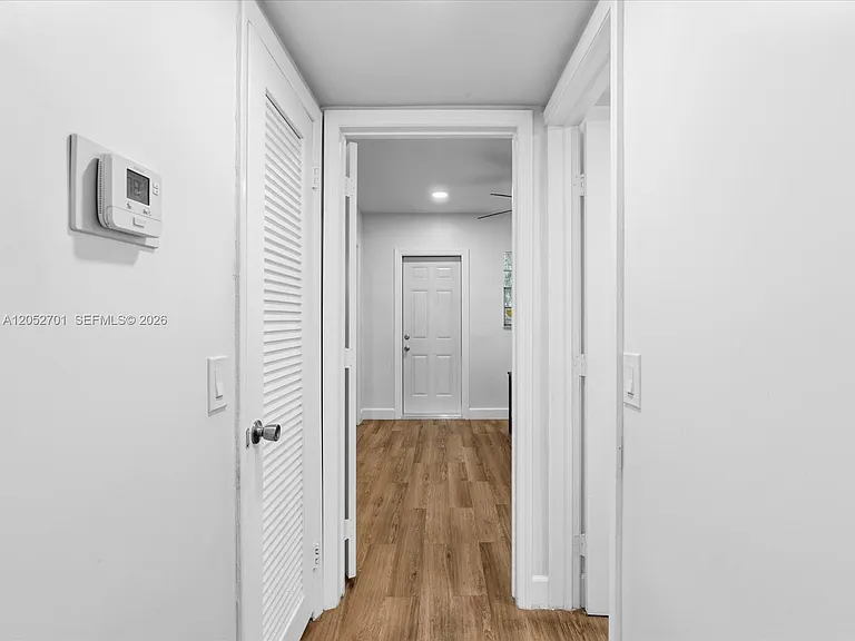 230 SW 11th Ave #8 — Photo 17